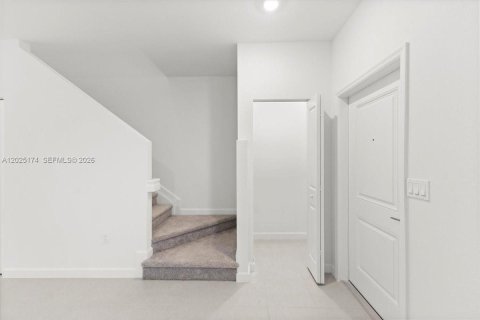 Townhouse in Miami, Florida 3 bedrooms, 129.41 sq.m. № 2078593 - photo 15