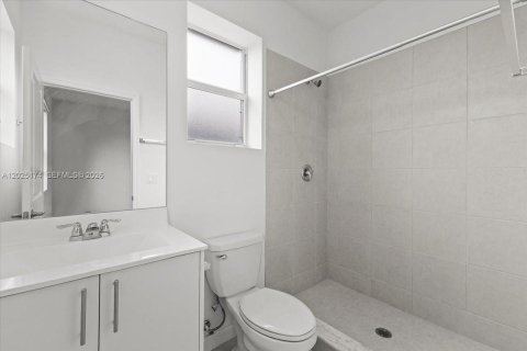 Townhouse in Miami, Florida 3 bedrooms, 129.41 sq.m. № 2078593 - photo 20