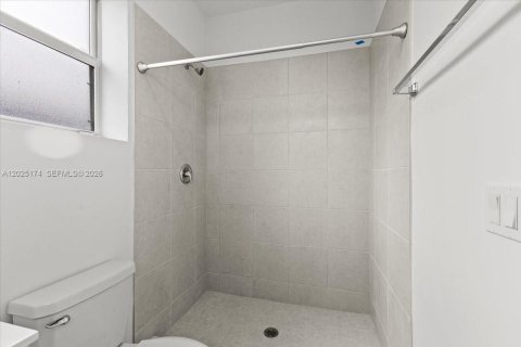 Townhouse in Miami, Florida 3 bedrooms, 129.41 sq.m. № 2078593 - photo 21