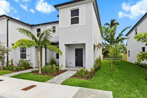 Touwnhouse à Miami, Floride 3 chambres, 129.41 m2 № 2078593