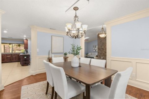 Villa ou maison à vendre à Longwood, Floride: 4 chambres, 251.3 m2 № 2396141 - photo 12