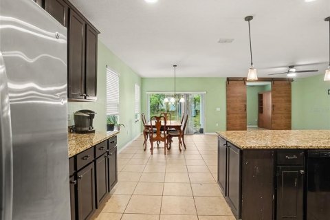 Villa ou maison à vendre à Haines City, Floride: 3 chambres, 188.03 m2 № 2284847 - photo 8