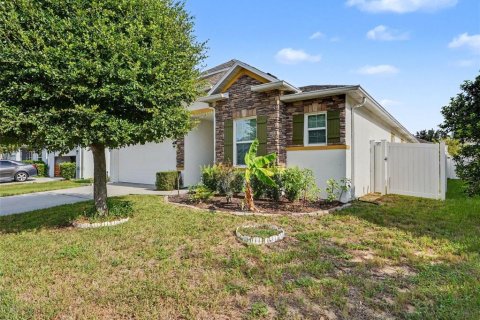 Villa ou maison à vendre à Haines City, Floride: 3 chambres, 188.03 m2 № 2284847 - photo 3