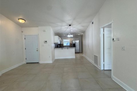 Villa ou maison à vendre à Kissimmee, Floride: 3 chambres, 123.47 m2 № 2318368 - photo 3