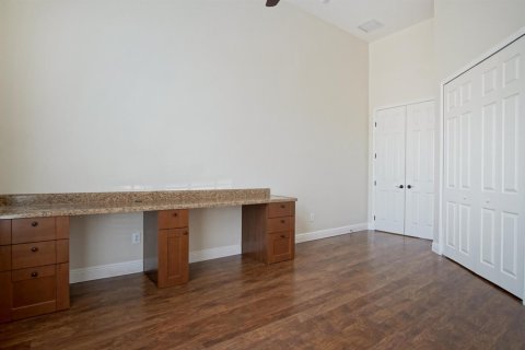 House in Port St. Lucie, Florida 3 bedrooms, 216.37 sq.m. № 2147006 - photo 26