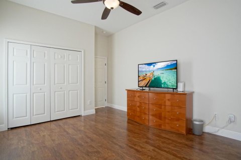 House in Port St. Lucie, Florida 3 bedrooms, 216.37 sq.m. № 2147006 - photo 21