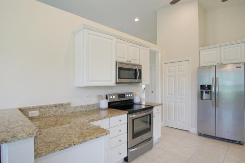 House in Port St. Lucie, Florida 3 bedrooms, 216.37 sq.m. № 2147006 - photo 11