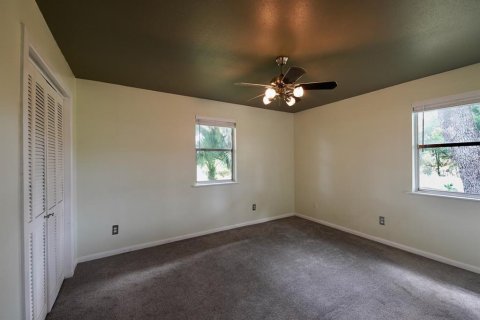House in Tampa, Florida 2 bedrooms, 115.94 sq.m. № 2368904 - photo 10