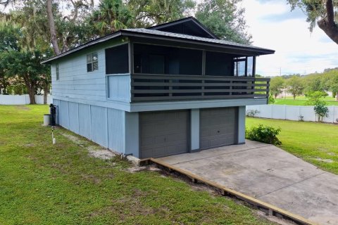House in Tampa, Florida 2 bedrooms, 115.94 sq.m. № 2368904 - photo 2