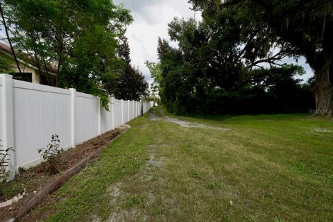 House in Tampa, Florida 2 bedrooms, 115.94 sq.m. № 2368904 - photo 24