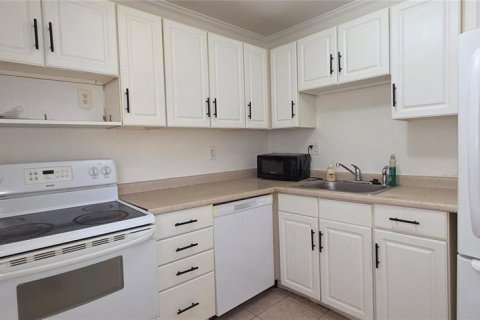 Condominio en alquiler en Daytona Beach, Florida, 2 dormitorios, 90.58 m2 № 1886322 - foto 6