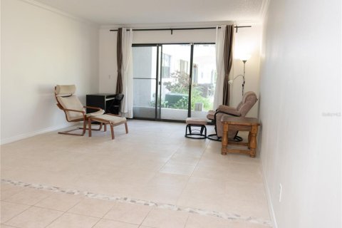 Condominio en alquiler en Daytona Beach, Florida, 2 dormitorios, 90.58 m2 № 1886322 - foto 1