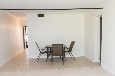 Condominio en alquiler en Daytona Beach, Florida, 2 dormitorios, 90.58 m2 № 1886322 - foto 2