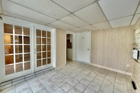 House in Tampa, Florida 3 bedrooms, 111.48 sq.m. № 1910164 - photo 13
