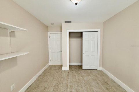 House in Tampa, Florida 3 bedrooms, 111.48 sq.m. № 1910164 - photo 23