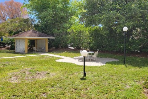 Condo in Sarasota, Florida, 1 bedroom  № 1745192 - photo 19
