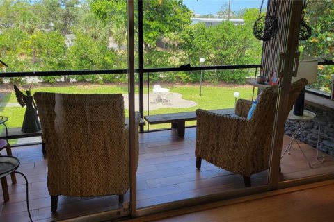 Condo in Sarasota, Florida, 1 bedroom  № 1745192 - photo 3