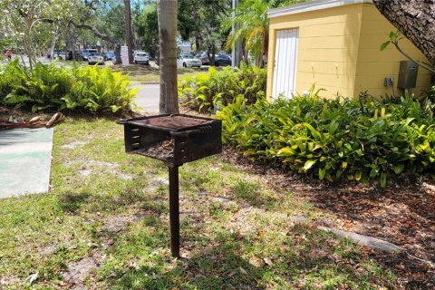 Condo in Sarasota, Florida, 1 bedroom  № 1745192 - photo 23