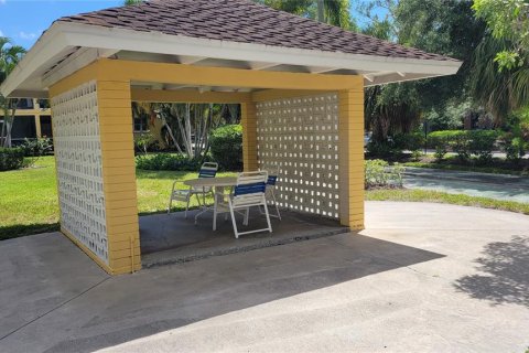 Condo in Sarasota, Florida, 1 bedroom  № 1745192 - photo 22