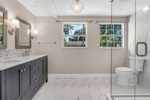 House in Tampa, Florida 3 bedrooms, 165.74 sq.m. № 1792071 - photo 9