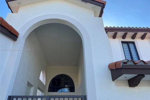 House in Cutler Bay, Florida 5 bedrooms, 321.35 sq.m. № 1729858 - photo 30