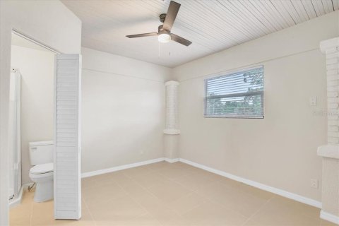 House in Saint Petersburg, Florida 3 bedrooms, 100.15 sq.m. № 1835433 - photo 22