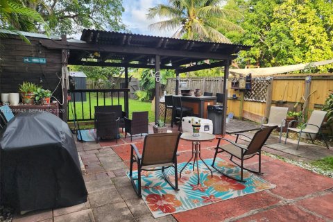 Townhouse in Miami, Florida 3 bedrooms, 128.02 sq.m. № 2086953 - photo 22