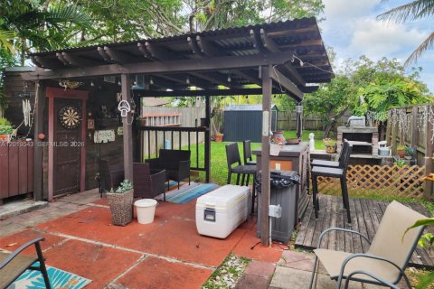 Townhouse in Miami, Florida 3 bedrooms, 128.02 sq.m. № 2086953 - photo 23