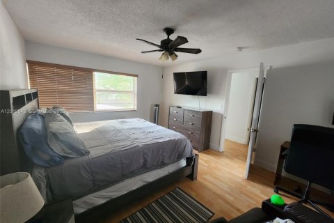 Townhouse in Miami, Florida 3 bedrooms, 128.02 sq.m. № 2086953 - photo 20