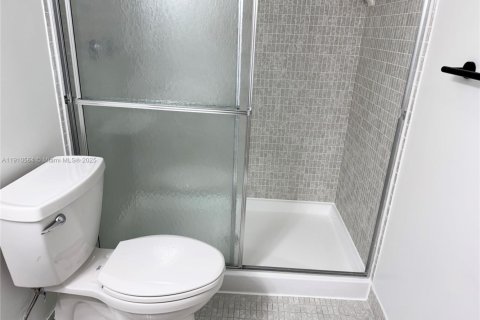 Appartement à louer à Hallandale Beach, Floride: 2 chambres, 104.98 m2 № 1966666 - photo 15