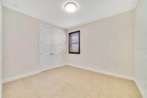 House in Winter Garden, Florida 6 bedrooms, 418.15 sq.m. № 1746564 - photo 21