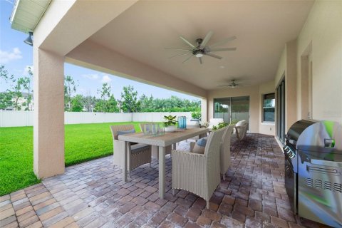 House in Winter Garden, Florida 6 bedrooms, 418.15 sq.m. № 1746564 - photo 12