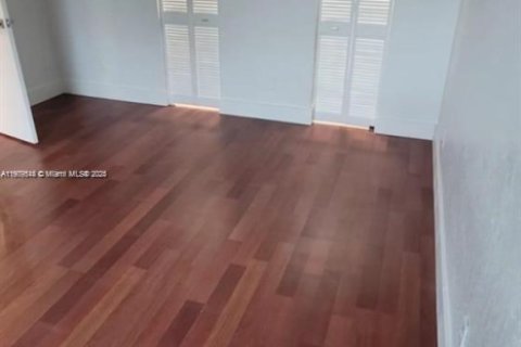 Townhouse in Miami, Florida 3 bedrooms, 126.81 sq.m. № 1967124 - photo 21