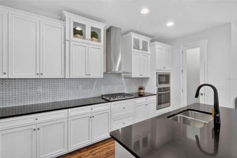 Casa en venta en Fish Hawk, Florida, 4 dormitorios, 195.65 m2 № 2318455 - foto 16