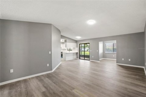 Villa ou maison à vendre à Lakeland, Floride: 2 chambres, 129.51 m2 № 2148360 - photo 18