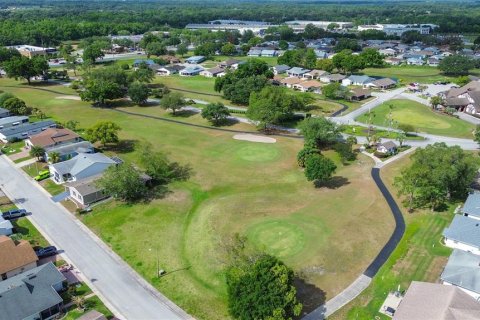 Villa ou maison à vendre à Lakeland, Floride: 2 chambres, 129.51 m2 № 2148360 - photo 11