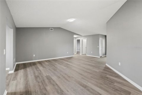 Villa ou maison à vendre à Lakeland, Floride: 2 chambres, 129.51 m2 № 2148360 - photo 17