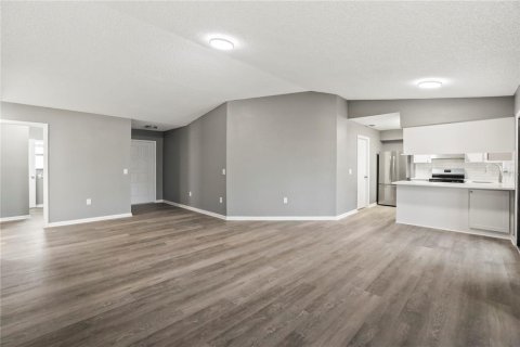 Villa ou maison à vendre à Lakeland, Floride: 2 chambres, 129.51 m2 № 2148360 - photo 21