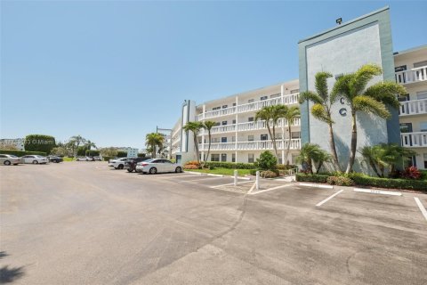 Condo in Boca Raton, Florida, 2 bedrooms  № 1709121 - photo 25