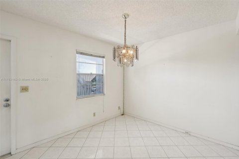 Condo in Boca Raton, Florida, 2 bedrooms  № 1709121 - photo 6
