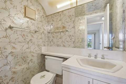 Condo in Boca Raton, Florida, 2 bedrooms  № 1709121 - photo 15