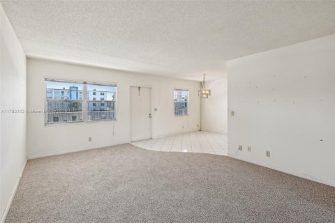 Condo in Boca Raton, Florida, 2 bedrooms  № 1709121 - photo 3