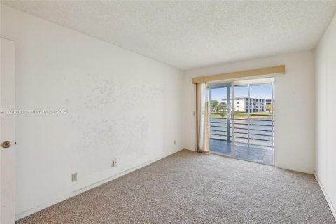 Condo in Boca Raton, Florida, 2 bedrooms  № 1709121 - photo 17