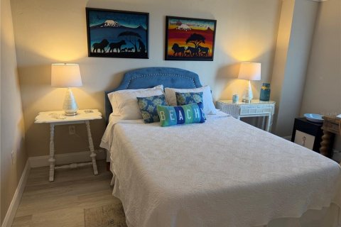 Condo in Daytona Beach, Florida, 2 bedrooms № 2156784 - photo 9
