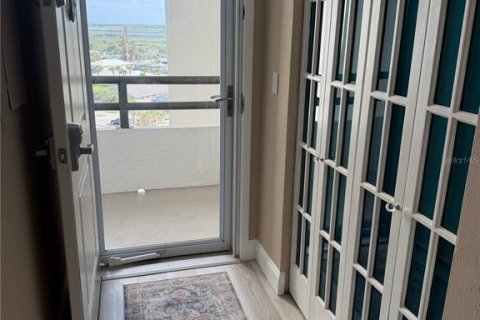 Condo in Daytona Beach, Florida, 2 bedrooms № 2156784 - photo 13