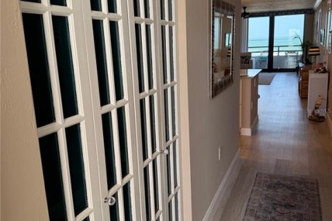Condo in Daytona Beach, Florida, 2 bedrooms № 2156784 - photo 12