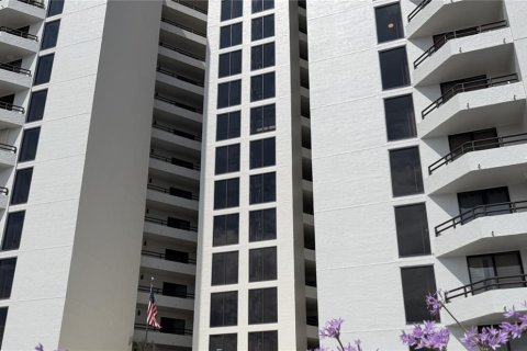 Condo in Daytona Beach, Florida, 2 bedrooms № 2156784