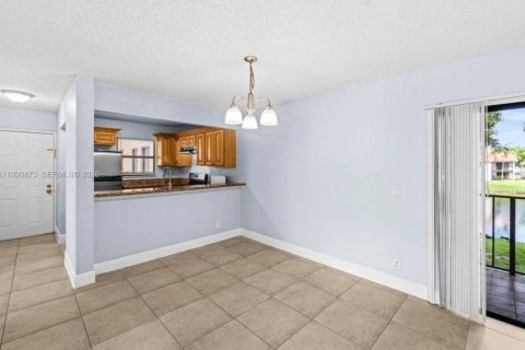 Condominio en alquiler en West Palm Beach, Florida, 2 dormitorios, 83.61 m2 № 2058041 - foto 13