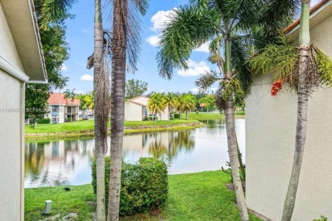 Condominio en alquiler en West Palm Beach, Florida, 2 dormitorios, 83.61 m2 № 2058041 - foto 18