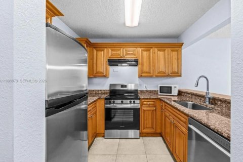 Condominio en alquiler en West Palm Beach, Florida, 2 dormitorios, 83.61 m2 № 2058041 - foto 14